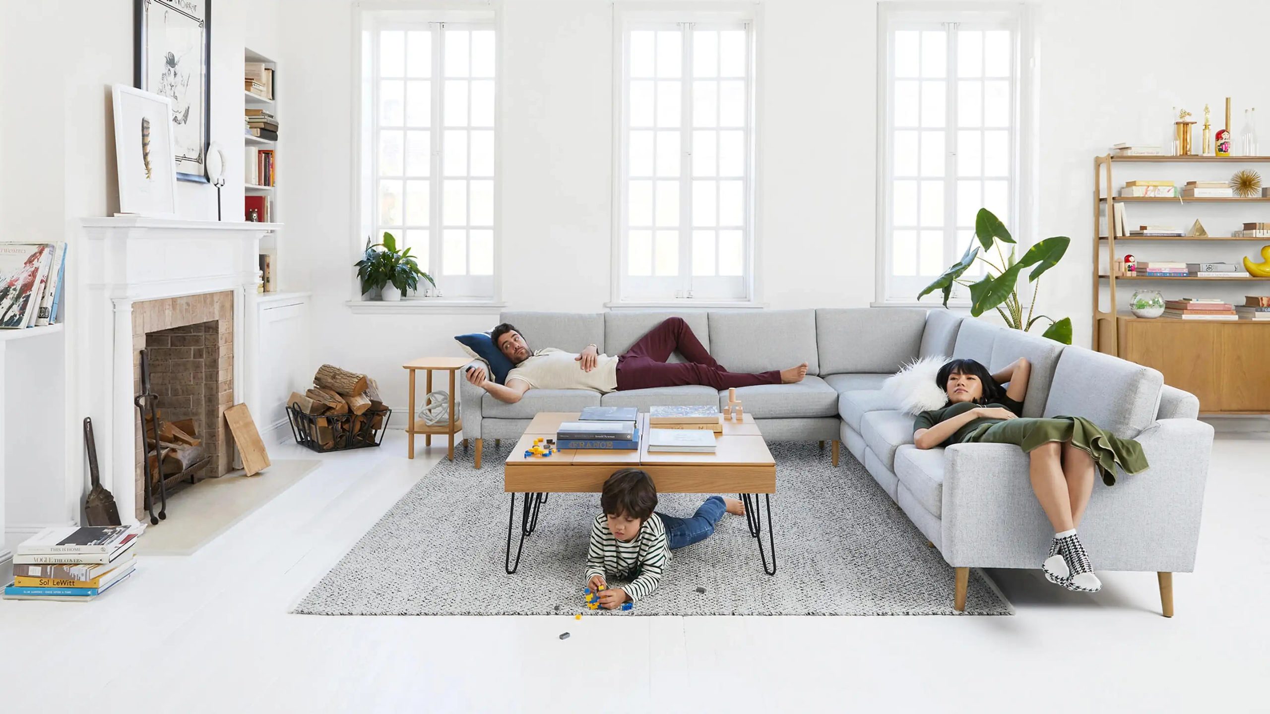 lifestyle-Corner-Sectional-Fabric_feffe741-b72a-46ba-919b-4eb2df7e70cb.jpg